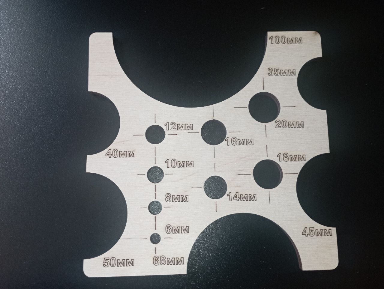 Шаблон, кондуктор для сверления отверстий